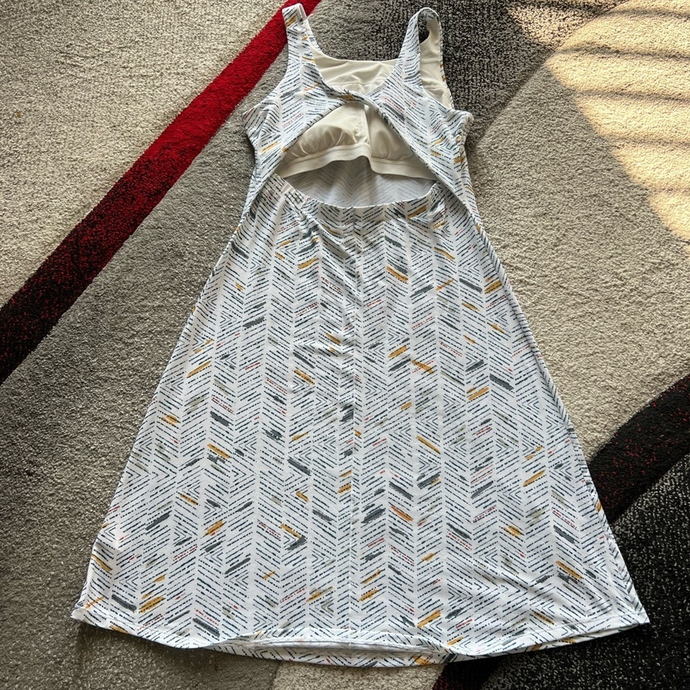 Prana Skypath Open Back Twist Sketch Print Mini D… - image 4